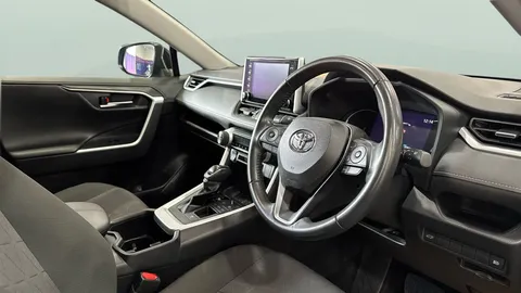 Thumbnail image for the Toyota RAV4 2.5 VVT-h GPF Design    CVT