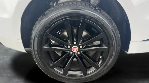 Thumbnail image for the Jaguar F-Pace 2.0 P250i Chequered Flag   AWD