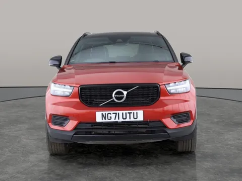 Thumbnail image for the Volvo XC40 1.5h T5 Twin Engine Recharge 10.7kWh R-Design   Plug-in
