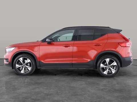 Thumbnail image for the Volvo XC40 1.5h T5 Twin Engine Recharge 10.7kWh R-Design   Plug-in