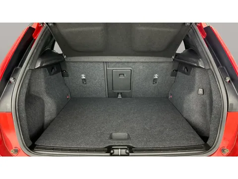 Thumbnail image for the Volvo XC40 1.5h T5 Twin Engine Recharge 10.7kWh R-Design   Plug-in
