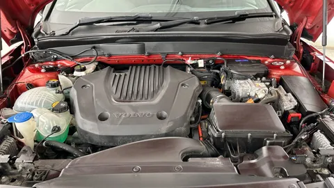 Thumbnail image for the Volvo XC40 1.5h T5 Twin Engine Recharge 10.7kWh R-Design   Plug-in