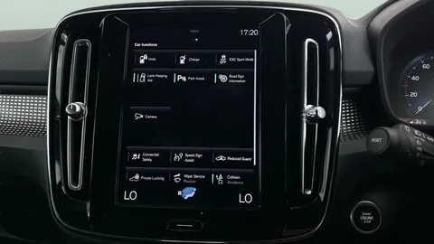 Thumbnail image for the Volvo XC40 1.5h T5 Twin Engine Recharge 10.7kWh R-Design   Plug-in