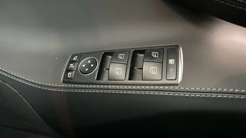 Thumbnail image for the Tesla Model S (Dual Motor) Long Range Plus   4WDE