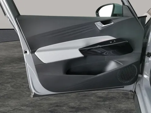Thumbnail image for the Volkswagen Id.3 Pro 58kWh Family