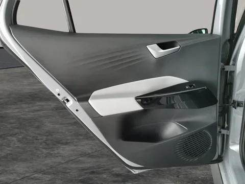 Thumbnail image for the Volkswagen Id.3 Pro 58kWh Family