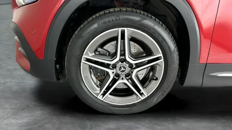 Thumbnail image for the Mercedes-Benz Glb 2.0 GLB220d AMG Line (Premium)   8G-DCT 4MATIC
