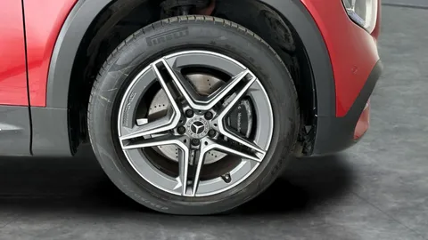 Thumbnail image for the Mercedes-Benz Glb 2.0 GLB220d AMG Line (Premium)   8G-DCT 4MATIC