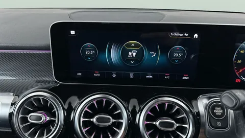 Thumbnail image for the Mercedes-Benz Glb 2.0 GLB220d AMG Line (Premium)   8G-DCT 4MATIC