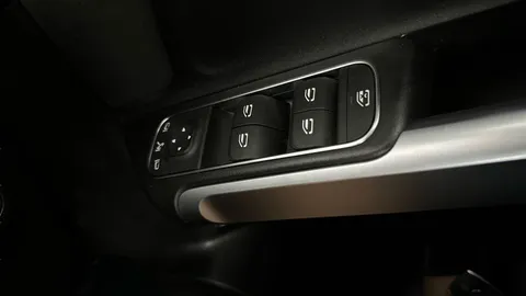 Thumbnail image for the Mercedes-Benz Glb 2.0 GLB220d AMG Line (Premium)   8G-DCT 4MATIC