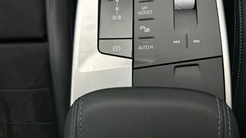 Thumbnail image for the BMW Ix1 30 66.5kWh M Sport   xDrive (11kW Charger)