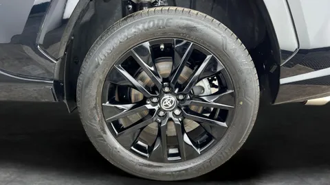 Thumbnail image for the Toyota RAV4 2.5 VVT-h Black Edition    CVT 4WD