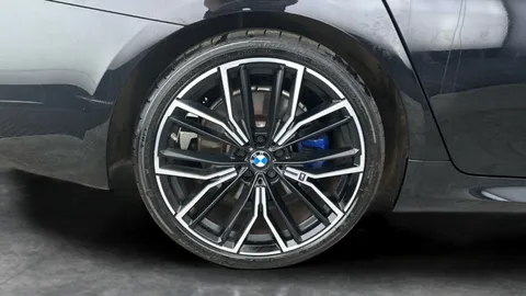 Thumbnail image for the BMW 5 Series 2.0 520i MHT M Sport    Steptronic