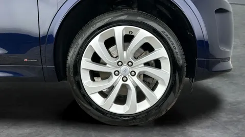 Thumbnail image for the Land Rover Discovery Sport 2.0 D180 MHEV R-Dynamic HSE   4WD
