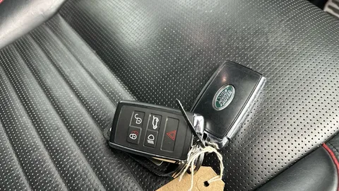 Thumbnail image for the Land Rover Discovery Sport 2.0 D180 MHEV R-Dynamic HSE   4WD