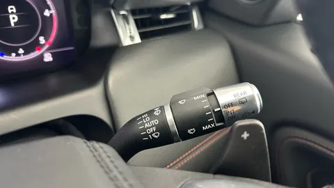 Thumbnail image for the Land Rover Discovery Sport 2.0 D180 MHEV R-Dynamic HSE   4WD
