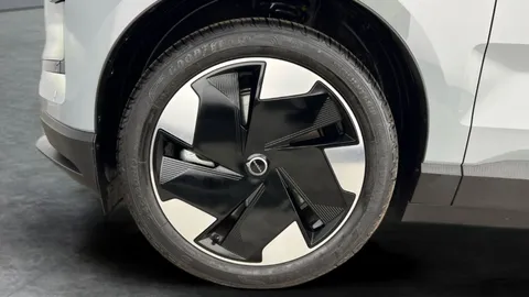 Thumbnail image for the Volvo Ex30 Twin Performance 69kWh Plus   AWD