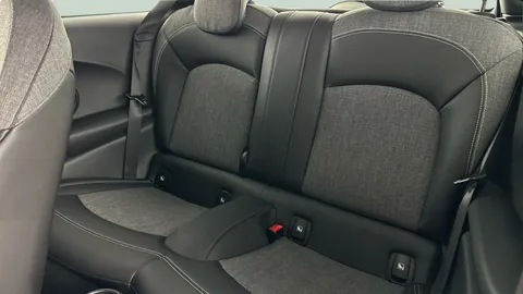 Thumbnail image for the Mini Electric Hatch Cooper SE 32.6kWh Level 2