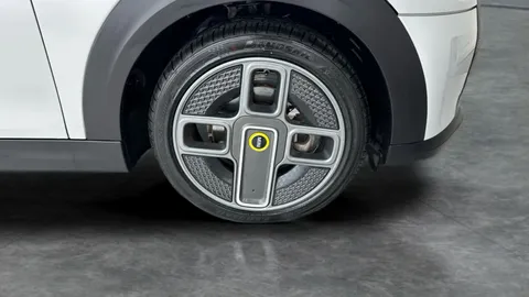 Thumbnail image for the Mini Electric Hatch Cooper SE 32.6kWh Level 2
