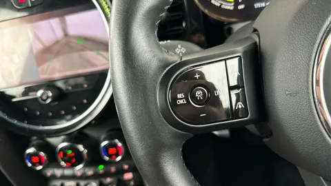 Thumbnail image for the Mini Electric Hatch Cooper SE 32.6kWh Level 2