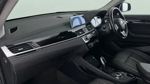 Thumbnail image for the BMW X1 2.0 20i xLine   DCT sDrive