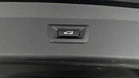 Thumbnail image for the BMW X1 2.0 20i xLine   DCT sDrive
