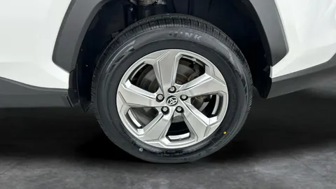 Thumbnail image for the Toyota RAV4 2.5 VVT-h Excel    CVT 4WD