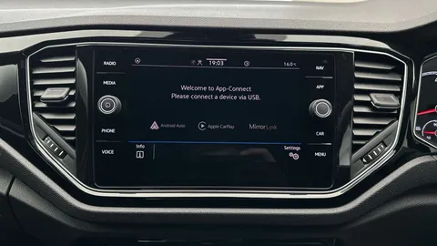 Thumbnail image for the Volkswagen T-Roc 1.5 TSI EVO Black Edition   DSG