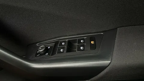 Thumbnail image for the Volkswagen T-Roc 1.5 TSI EVO Black Edition   DSG