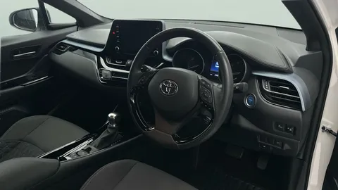 Thumbnail image for the Toyota C-HR 1.8 VVT-h GPF Design    CVT