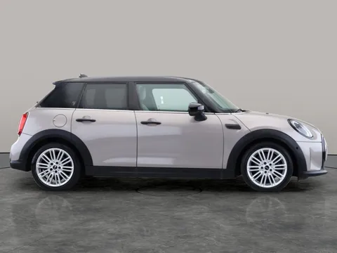 Thumbnail image for the Mini Hatch 1.5 Cooper Exclusive