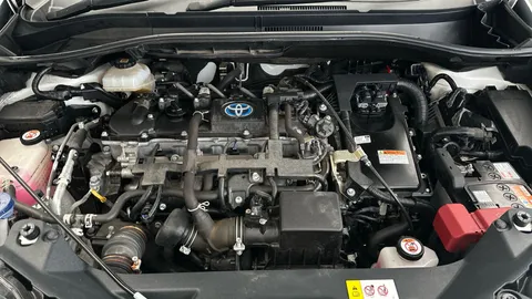 Thumbnail image for the Toyota C-HR 1.8 VVT-h GPF Design    CVT