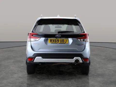Thumbnail image for the Subaru Forester 2.0 i e-Boxer XE Premium    Lineartronic 4WD