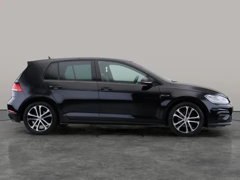 Thumbnail image for the Volkswagen Golf 1.5 TSI EVO R-Line Edition