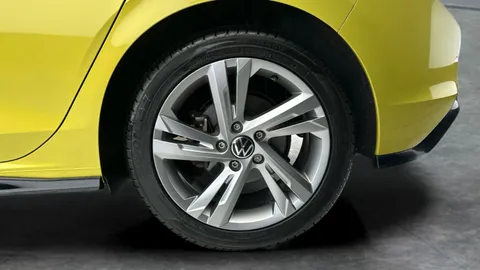Thumbnail image for the Volkswagen Golf 1.5 eTSI MHEV R-Line    DSG