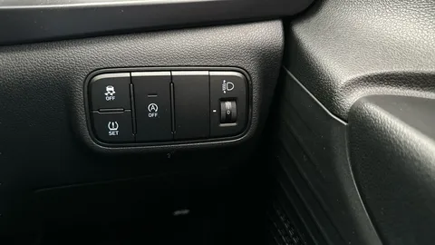 Thumbnail image for the Hyundai i20 1.0 T-GDi MHEV SE Connect    DCT