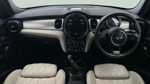 Thumbnail image for the Mini Hatch 1.5 Cooper Exclusive