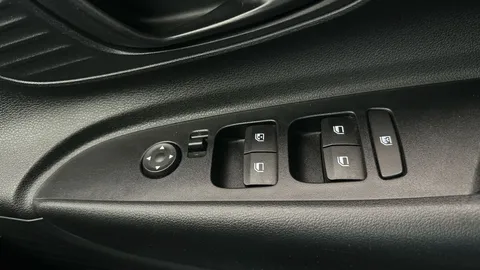 Thumbnail image for the Hyundai i20 1.0 T-GDi MHEV SE Connect    DCT