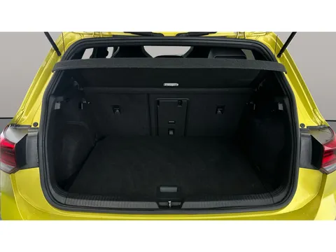 Thumbnail image for the Volkswagen Golf 1.5 eTSI MHEV R-Line    DSG
