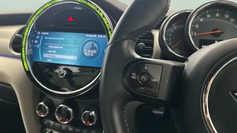 Thumbnail image for the Mini Hatch 1.5 Cooper Exclusive