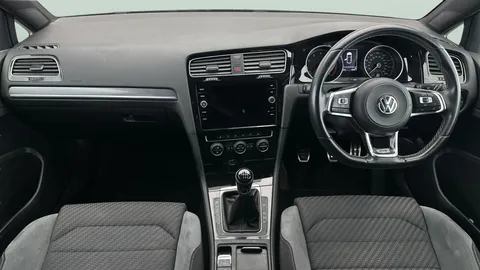 Thumbnail image for the Volkswagen Golf 1.5 TSI EVO R-Line Edition