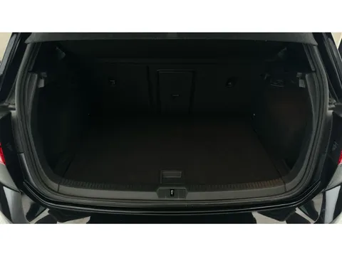 Thumbnail image for the Volkswagen Golf 1.5 TSI EVO R-Line Edition