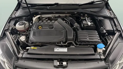 Thumbnail image for the Volkswagen Golf 1.5 TSI EVO R-Line Edition