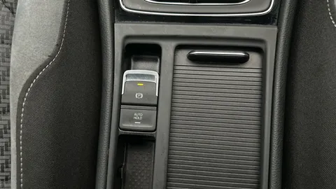Thumbnail image for the Volkswagen Golf 1.5 TSI EVO R-Line Edition