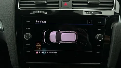 Thumbnail image for the Volkswagen Golf 1.5 TSI EVO R-Line Edition