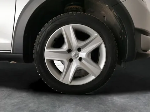 Thumbnail image for the Dacia Sandero Stepway 0.9 TCe Laureate