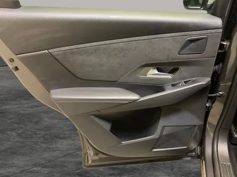 Thumbnail image for the Ds Automobiles Ds 7 Crossback 1.6 PureTech Performance Line Crossback  EAT8