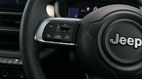 Thumbnail image for the Jeep Avenger 1.2 Summit