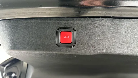 Thumbnail image for the Jeep Avenger 1.2 Summit