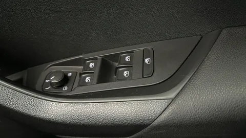 Thumbnail image for the Škoda Karoq 1.5 TSI ACT SportLine   DSG